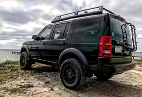  Land Rover LR3 with Black Rhino Barstow